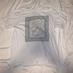 Nike Net Art Tee
